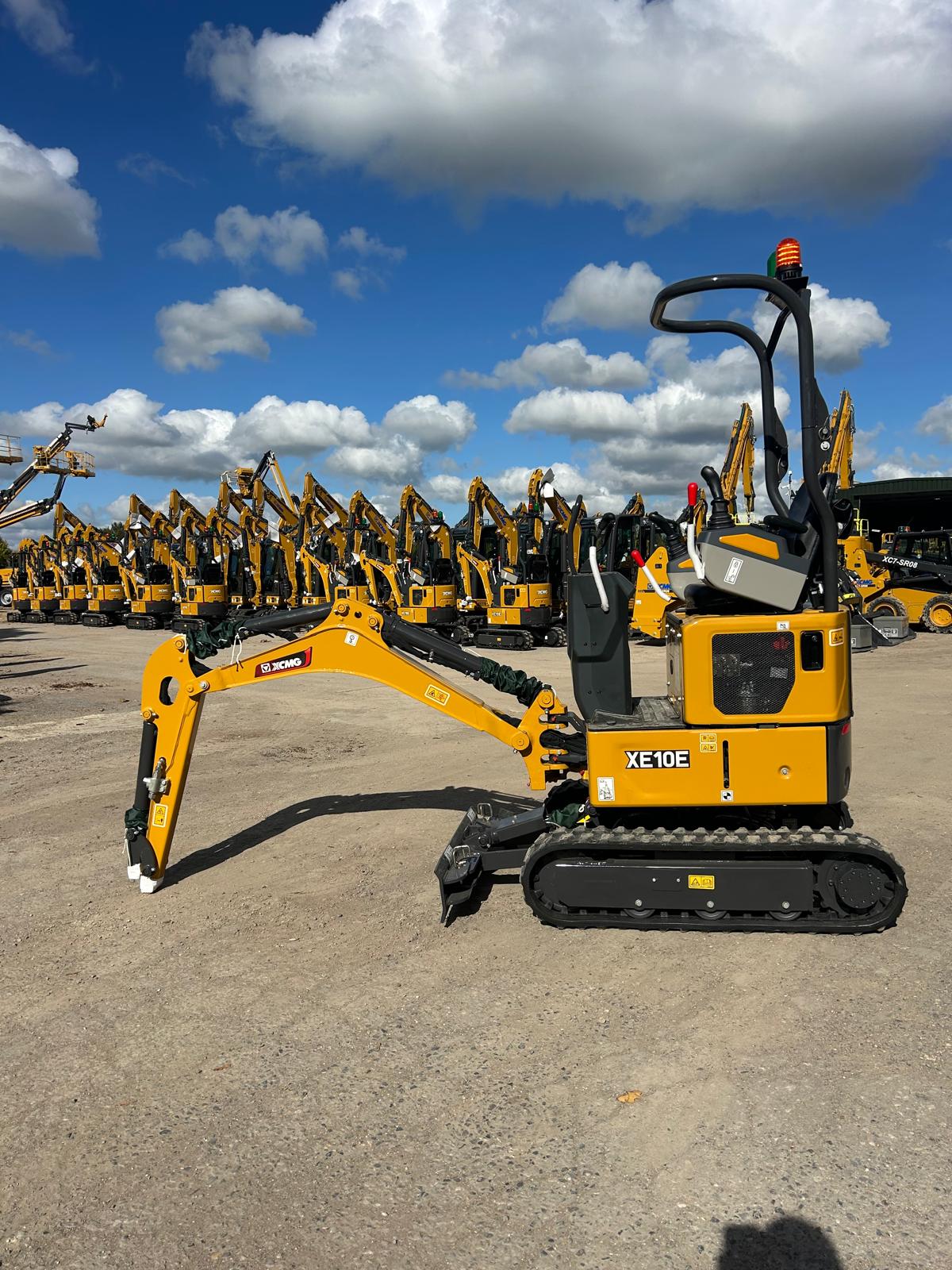 XCMG XE10E for sale